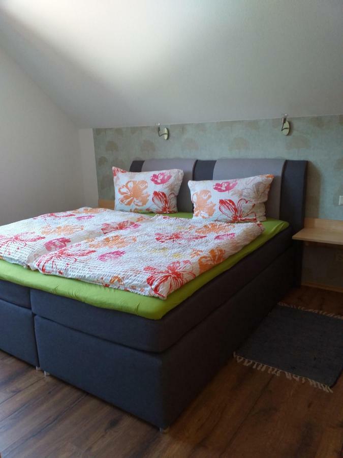 Ferienwohnung Csilla Unterweid Екстер'єр фото